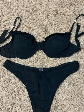 Never-worn SHEIN Dark Green Ribbed Underwire Bikini Set
